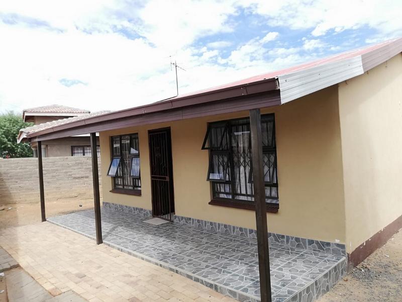 2 Bedroom Property for Sale in Homevale Northern Cape